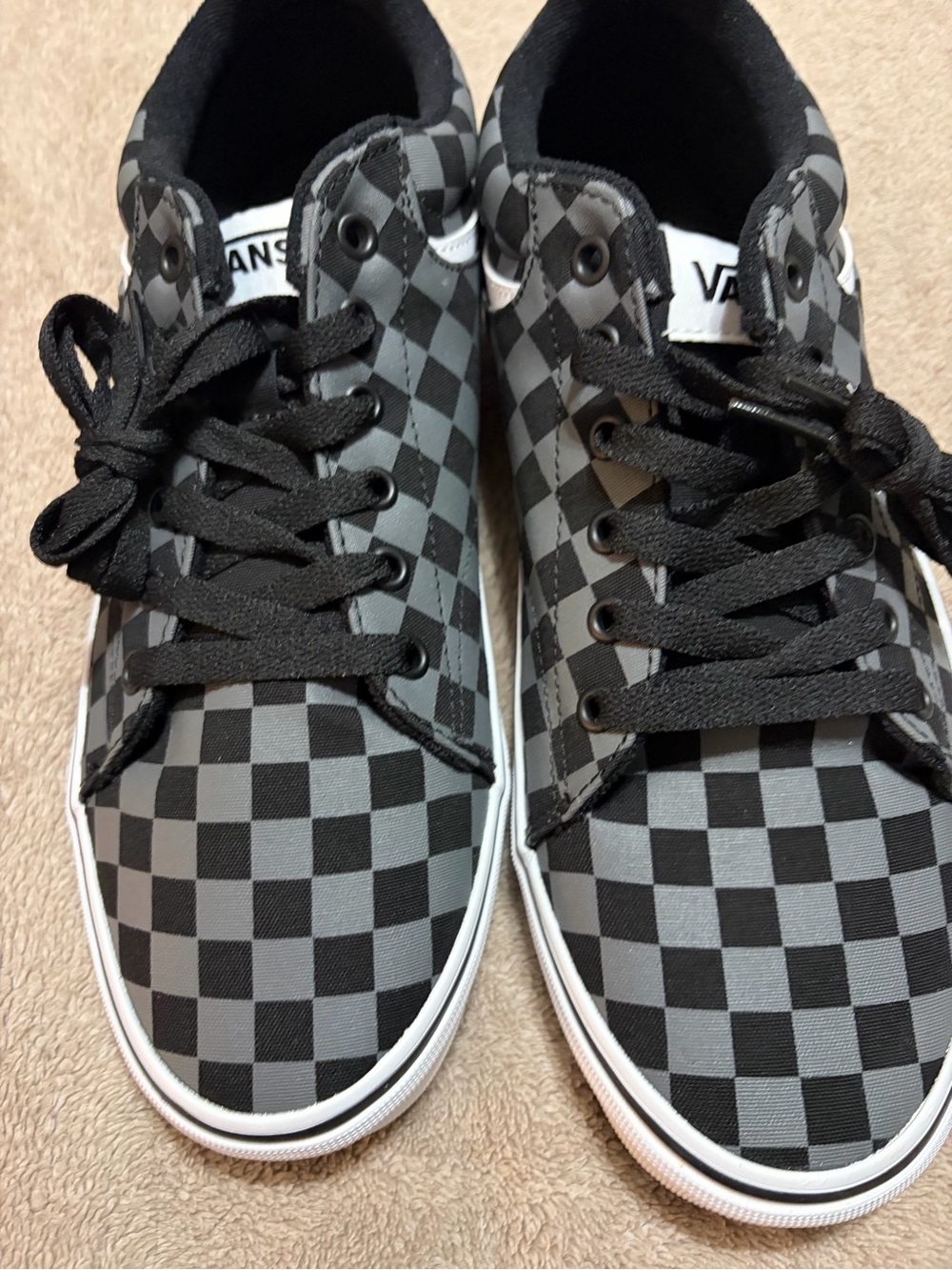 Vans Checkerboard Low-Top Sneakers - Black and Gray